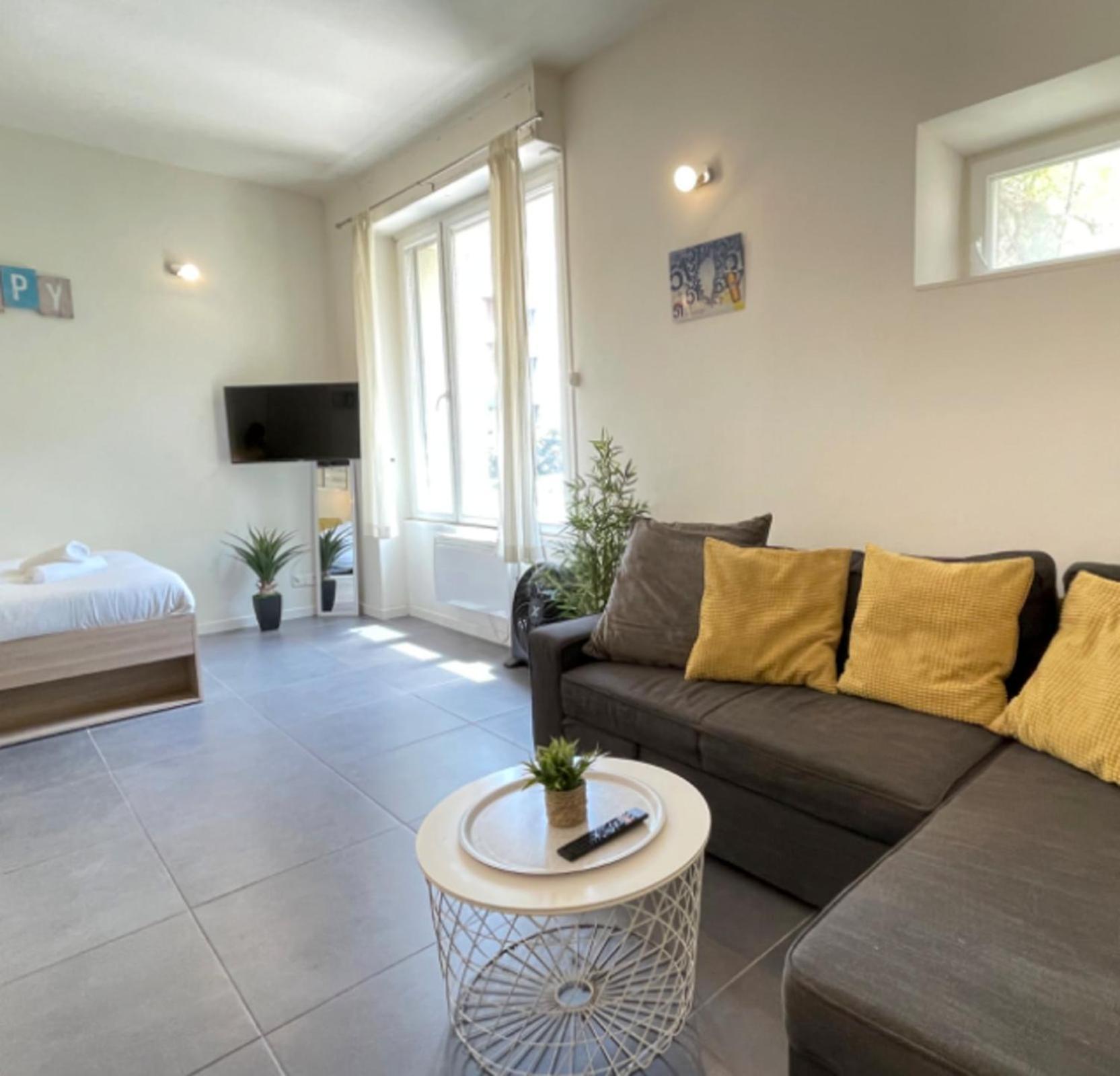 Ferienwohnung Entre Le Vieux Port Et Le Panier Marseilles Exterior foto