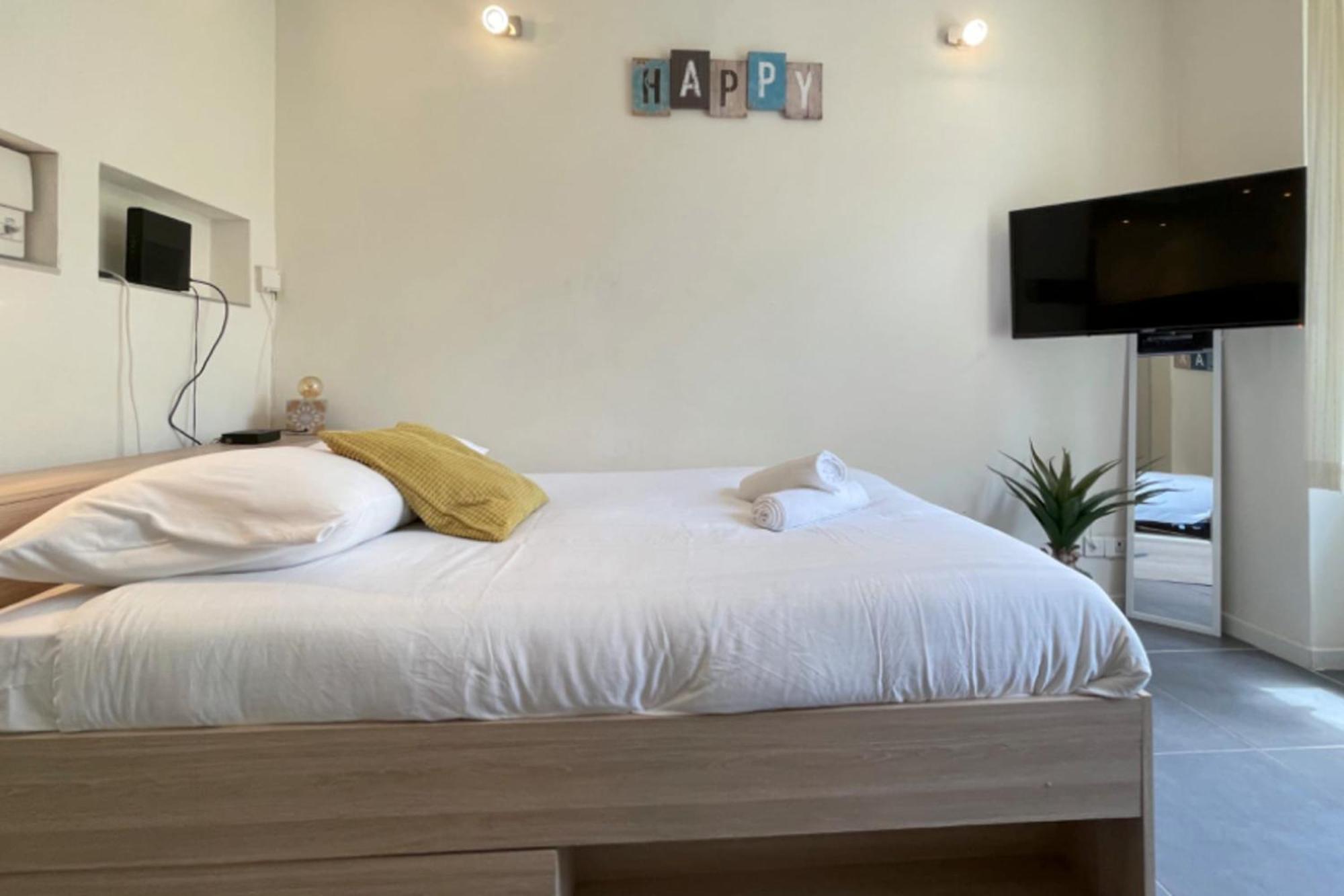 Ferienwohnung Entre Le Vieux Port Et Le Panier Marseilles Exterior foto