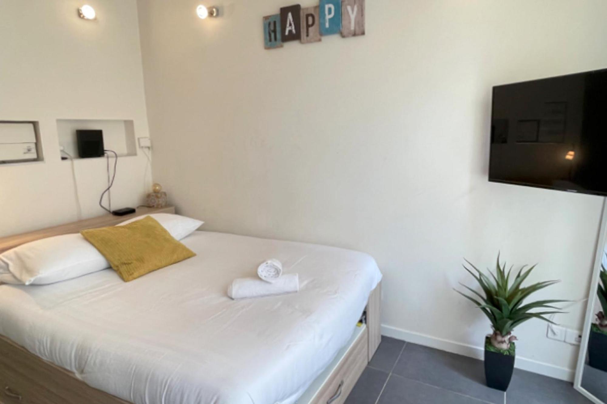 Ferienwohnung Entre Le Vieux Port Et Le Panier Marseilles Exterior foto
